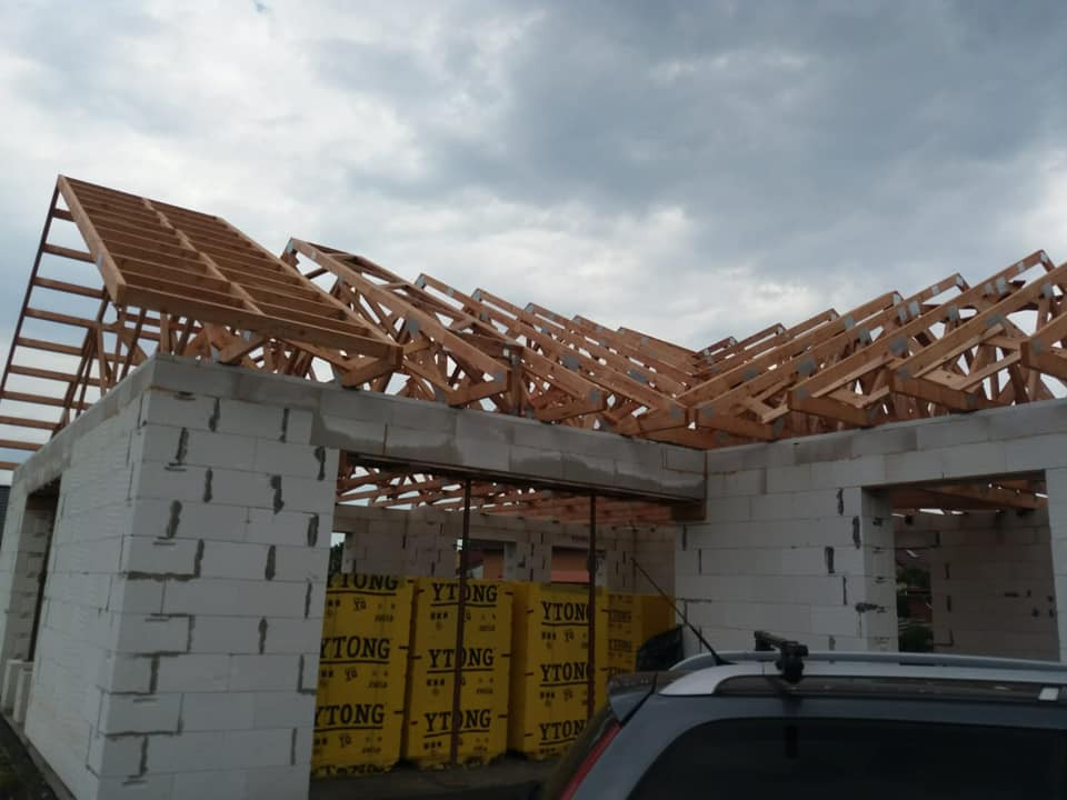 Dodávka střechy RD Dubany